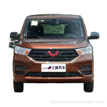 В складе подержанная на длинных расстояниях высокая скорость в Wuling Glory Van 2021 1,5 л. Фейэлиза S Комфорта